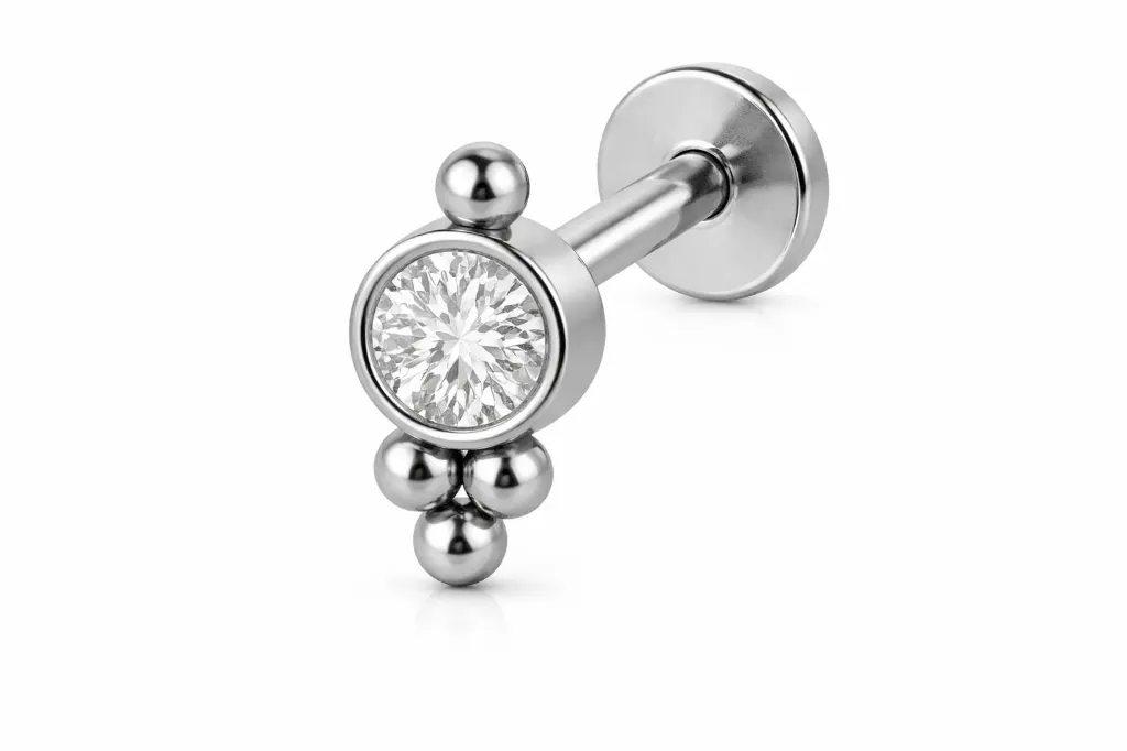 [S483SS1600] Silver Crystal Disc Labret Stud – Cartilage Piercing Jewellery